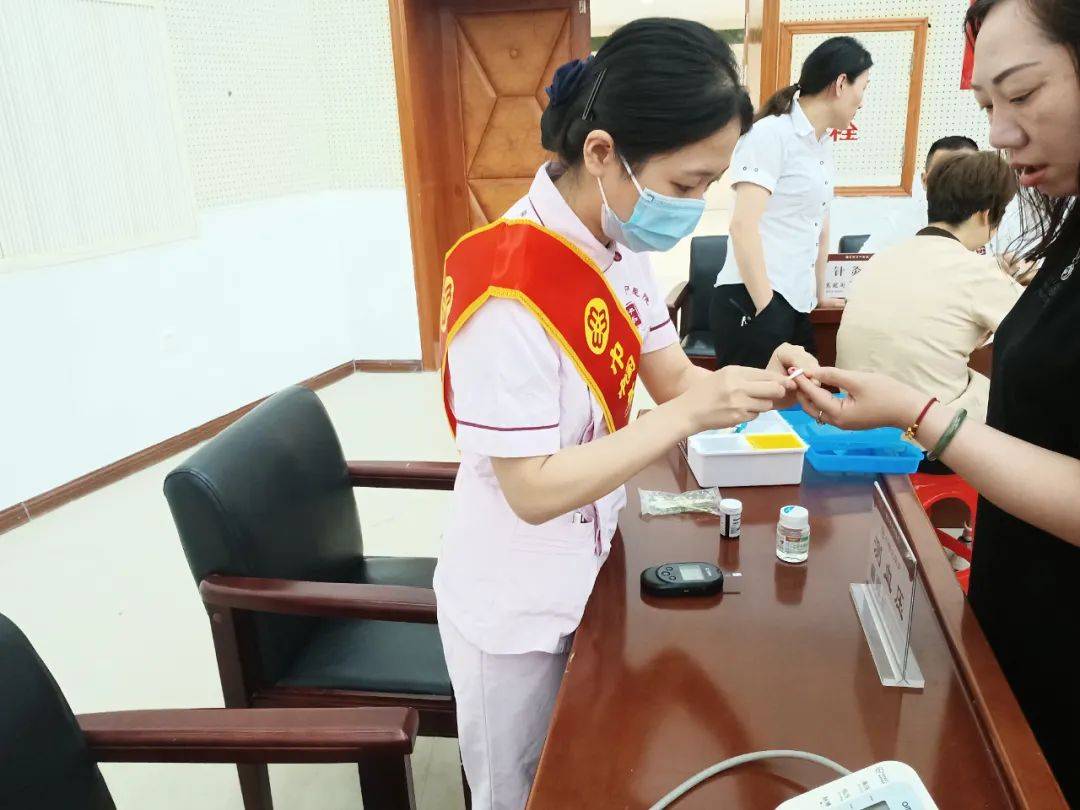 【传承国粹】石狮中医院:中医暖阳进机关