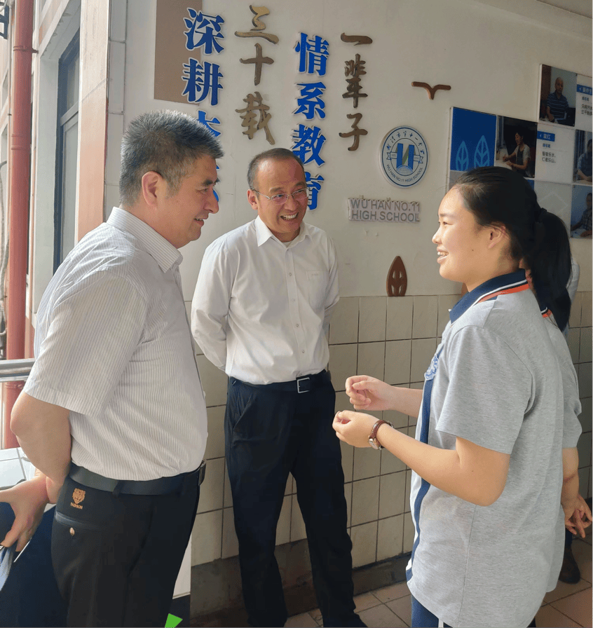 弘扬科学家精神 激发青少年创新梦想 | "少年对话院士