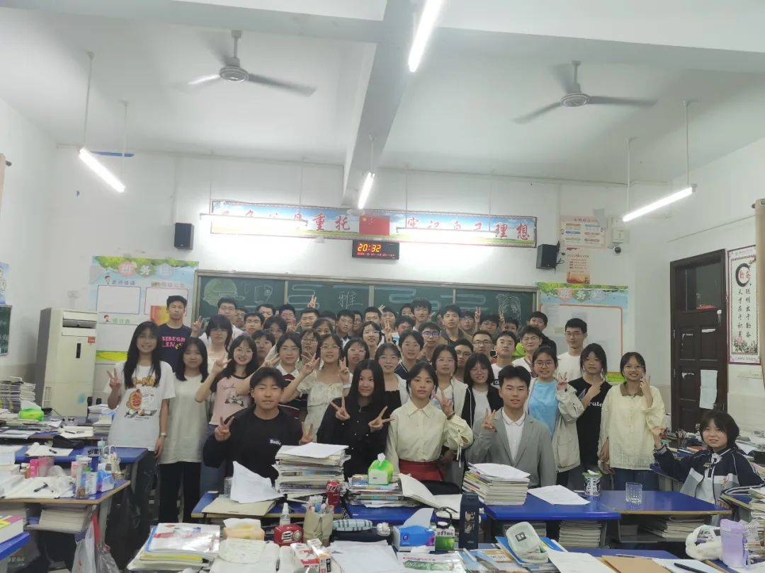 古韵今声 青春绽放│恩施市第一中学高一年级语文组开展"古诗文诵·唱