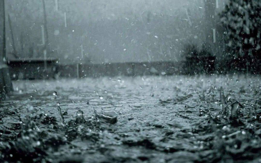 湖南阵雨纷扰 气温逐步升高