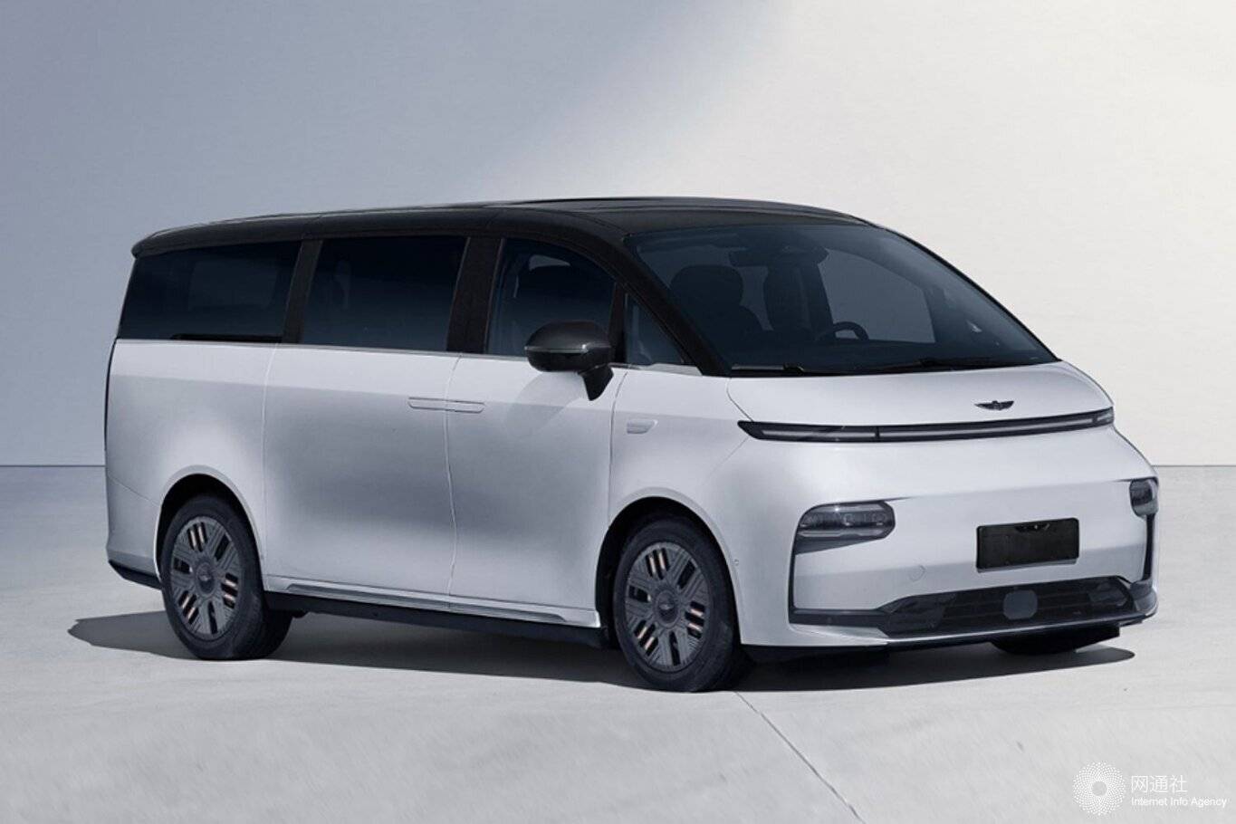 levc l380正式开启预订 订金2000元享优先提车权