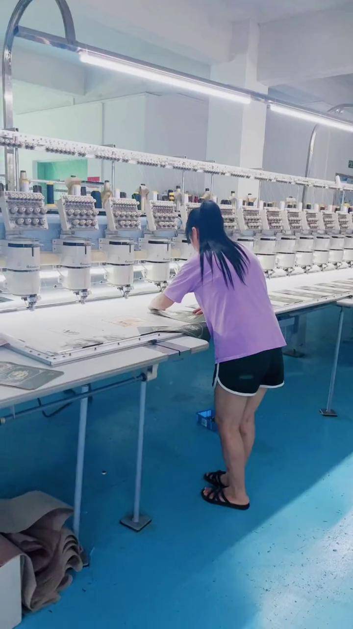 电脑绣花 生产车间现场