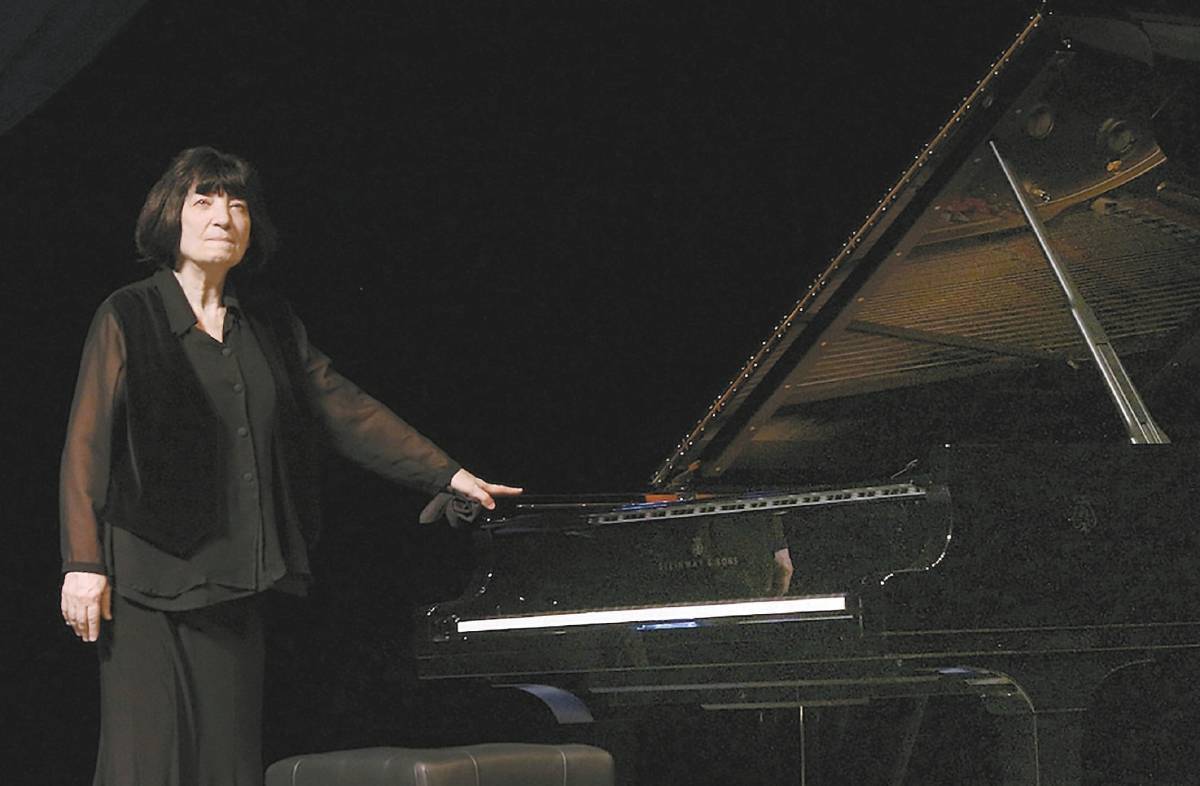 提及当代乐坛的女性钢琴演奏家,古典乐迷也许会想到活力四射的王羽佳