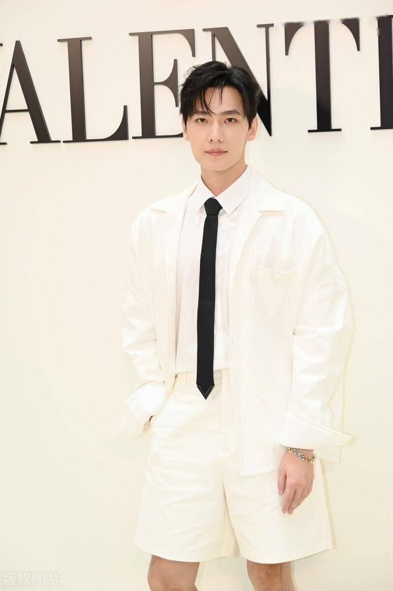 杨洋:颜值巅峰的代表