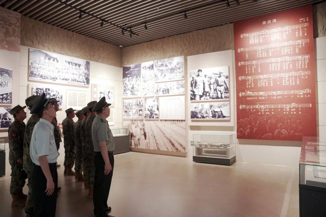 重走统帅奋斗路 砥砺初心履使命