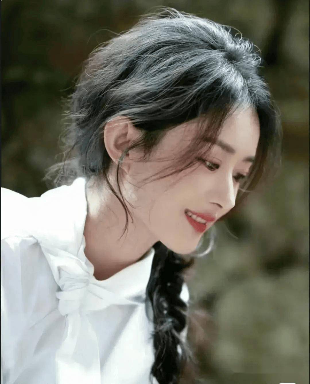 大瓜!赵丽颖与富二代绯闻!网友却对她的所作所为惊讶!