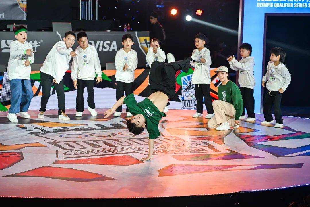 晋江9岁Bboy“嗨翻”奥运资格赛_赖凯翔_表演_街舞