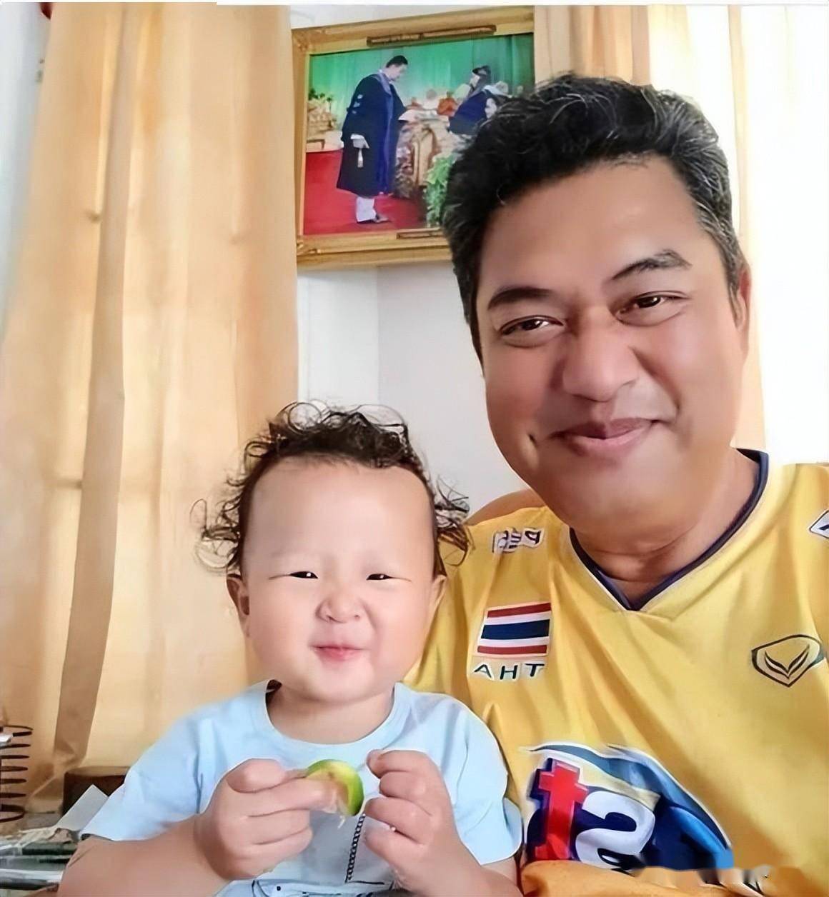 奥运冠军冯坤:嫁大12岁教练,泰国皇室送祝福,如今疑似移居泰国