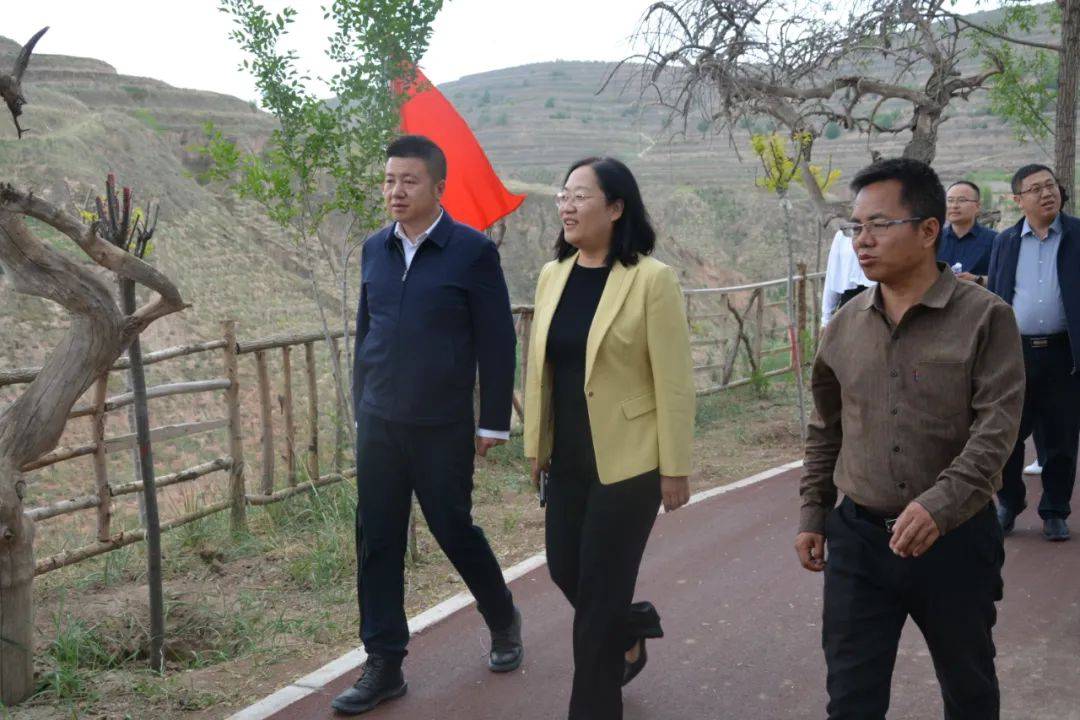 课堂授理论 现场教经验——副校(院)长王琼赴固原市党校(行政学院)