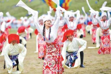 踏歌 皇帝也痴迷的"广场舞"