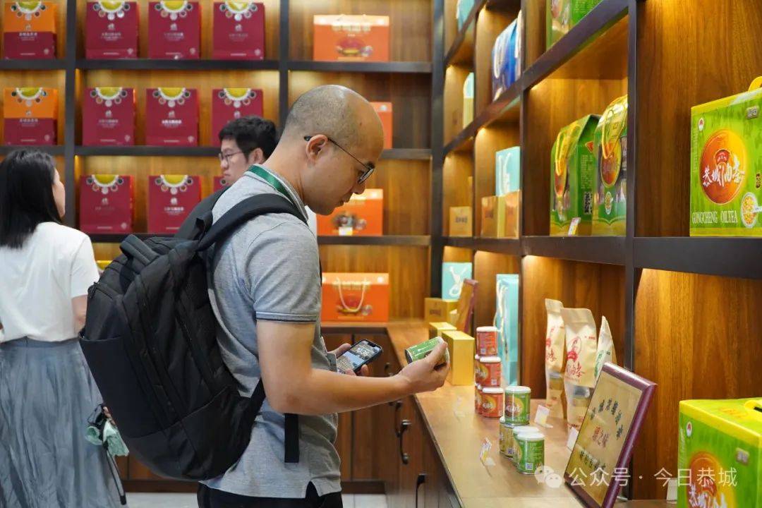 大湾区青年走进恭城,体验瑶乡非遗茶文化