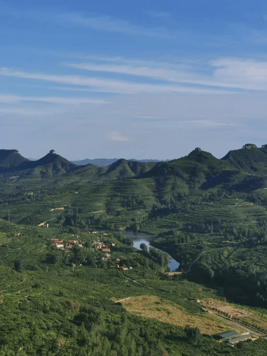 沂蒙山风景图片竖屏图片