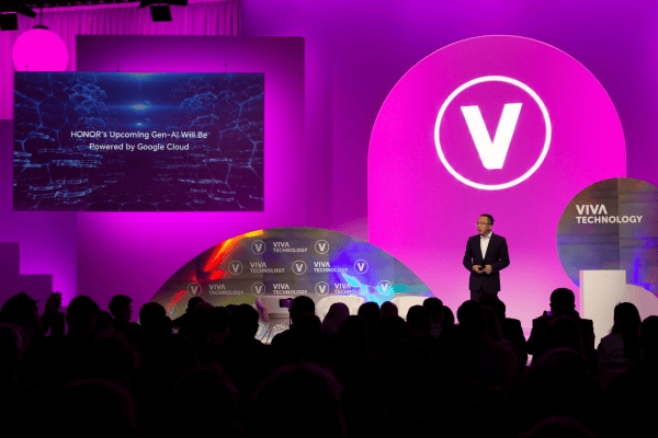 荣耀亮相欧洲科技盛会VivaTech 官宣未来生成式AI将搭载谷歌云 