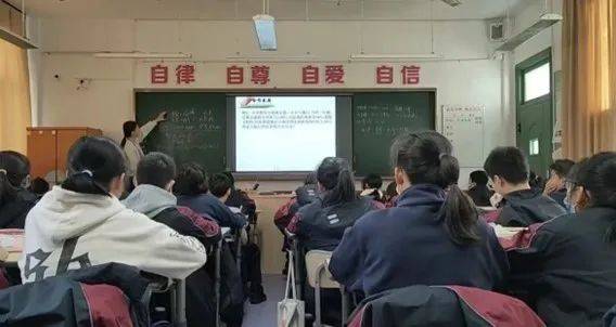 我身边的共青团员 | 潘亭宇:做坚定不移的学习者,推动者,实践者