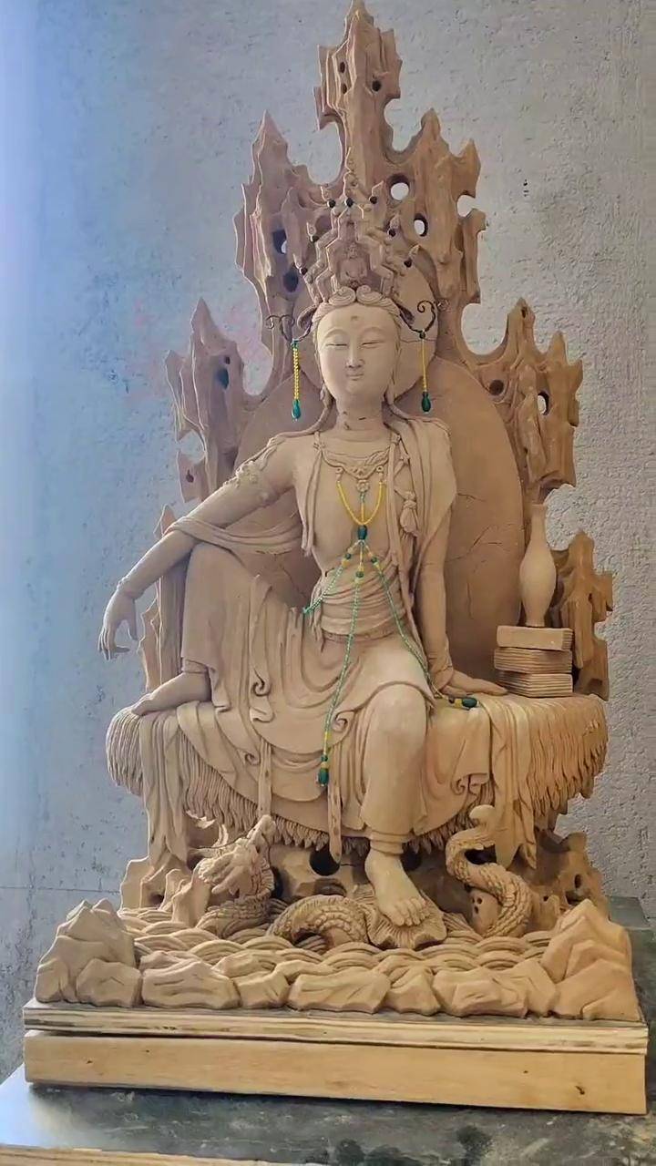 山西泥塑传统文化赵利军泥塑纯手工打造观世音菩萨