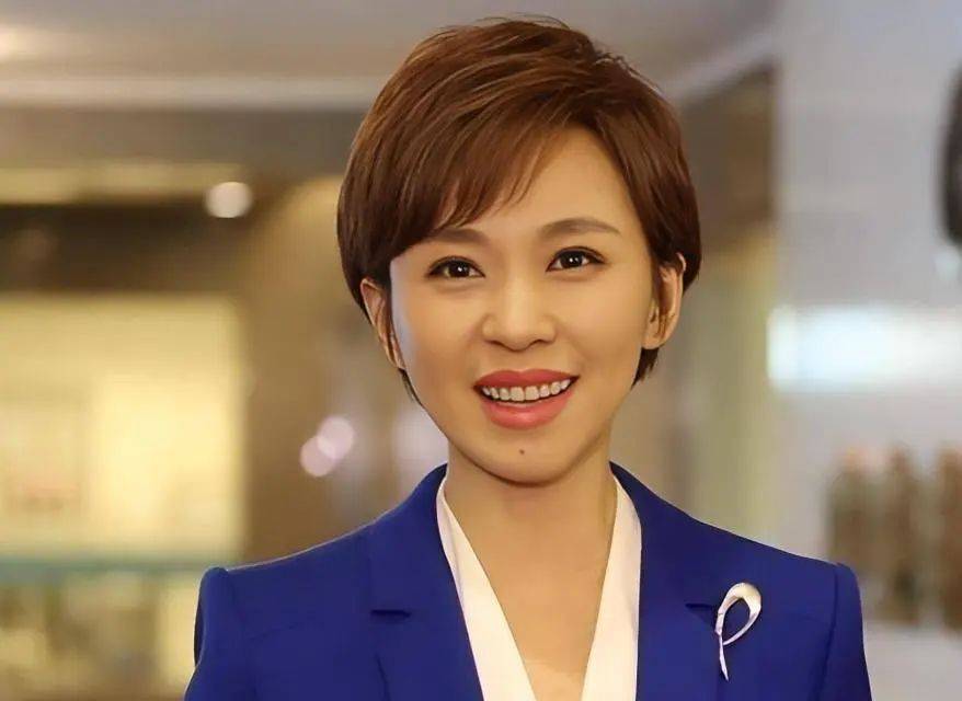 主持人欧阳夏丹,离开央视后几乎没有固定的职业,46岁还是单身