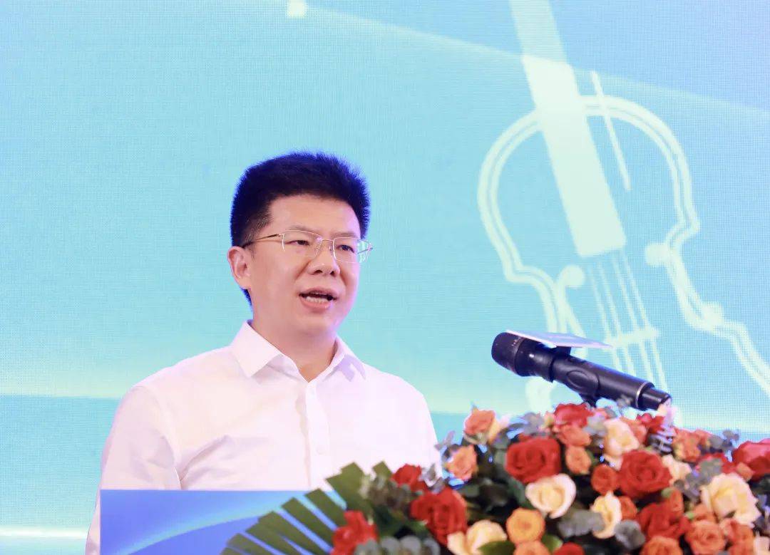 省政府驻广州联络站负责人郑水利,永州市政府副秘书长汤