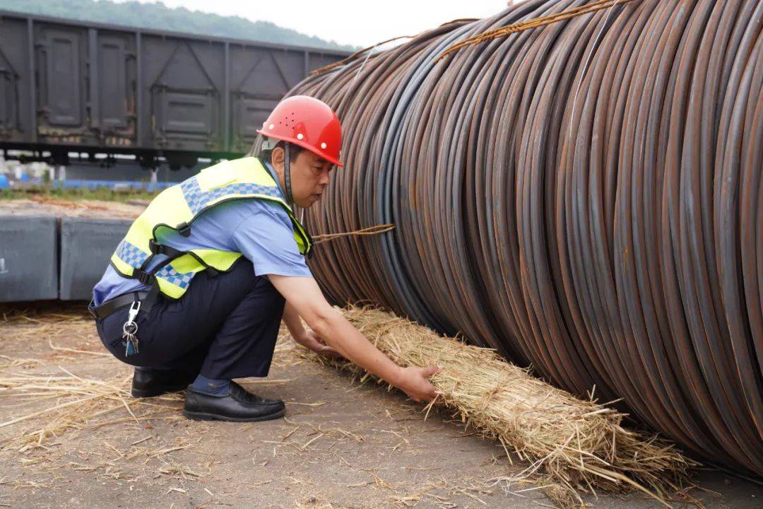 他们荣获重庆工人先锋号