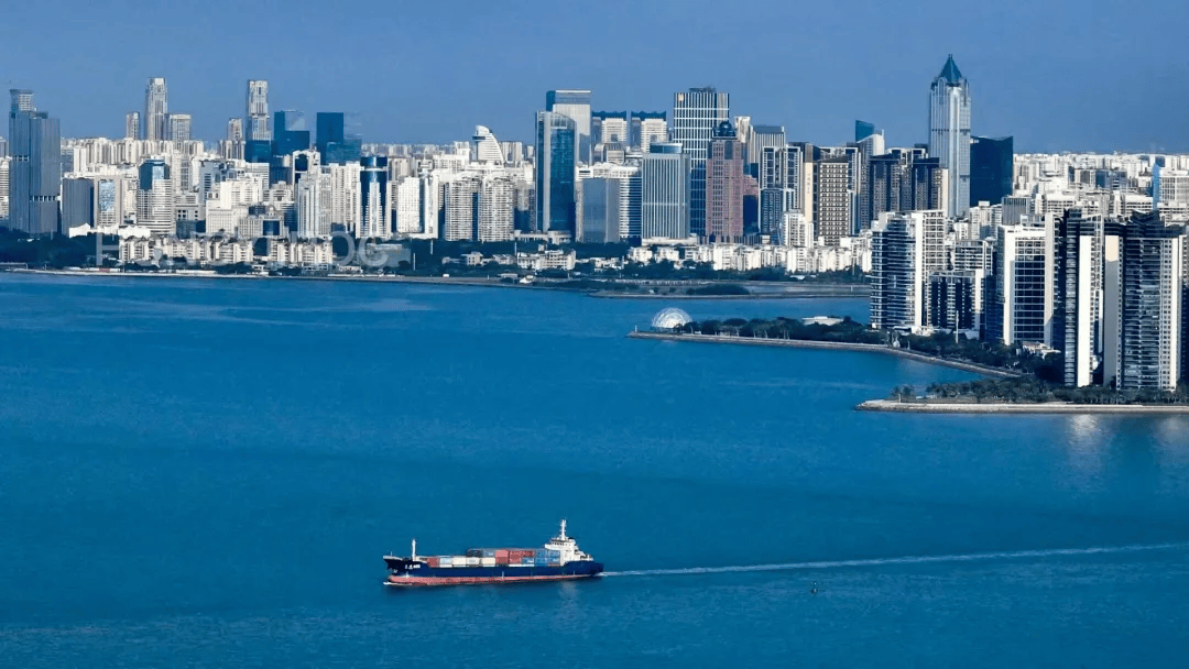 中国“最霸气”的城市，拥有8座机场，上学、水电、看病全免，禁止外国人踏足半步，每年只有1000人能进