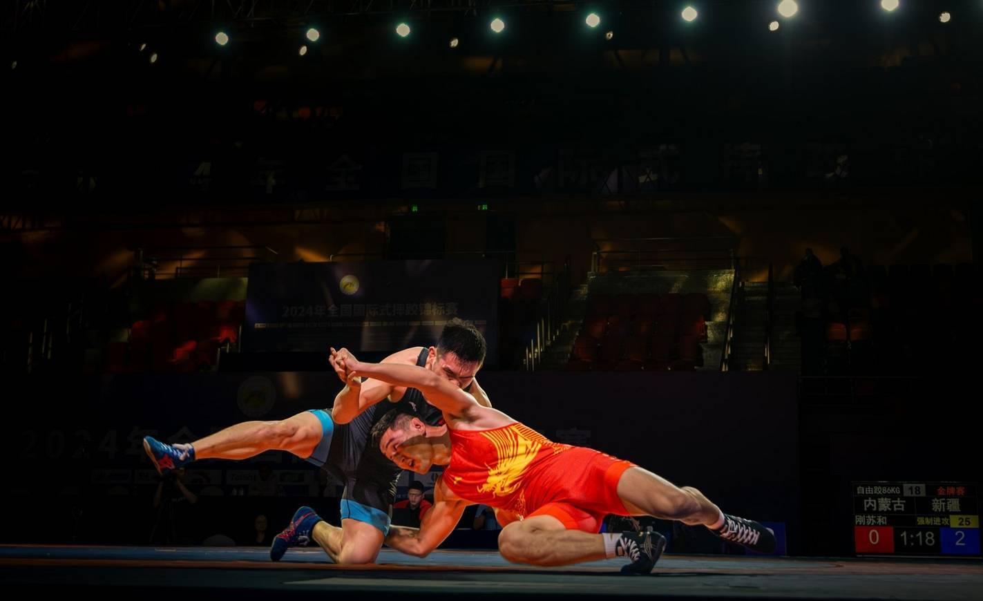 5月12日,历时九天的全国国际式摔跤锦标赛在温州奥体中心体育馆落下