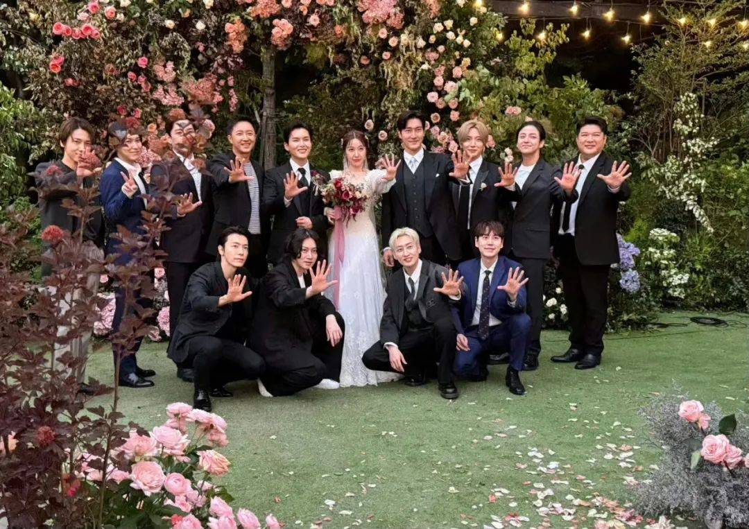 韩庚也来了!成员厉旭结婚,super junior 13人全到齐