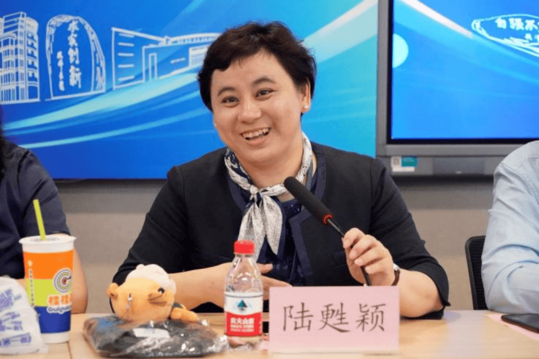 经年有你 聚力攀登 | 经济学院举行上海大学经济学院