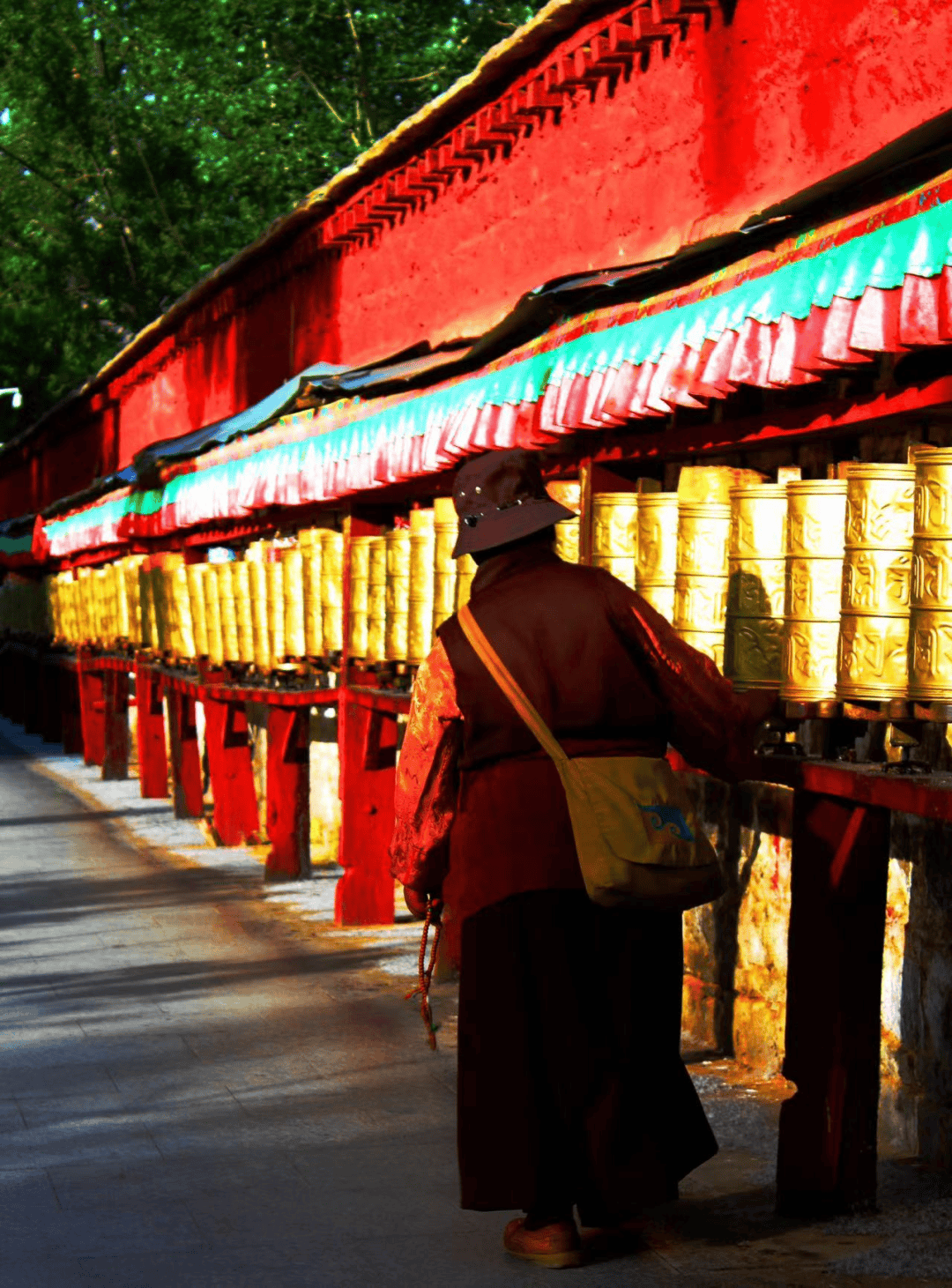 一座佛法僧俱全的寺庙,1300多年过去了仍然维持着最初形似坛城的格局