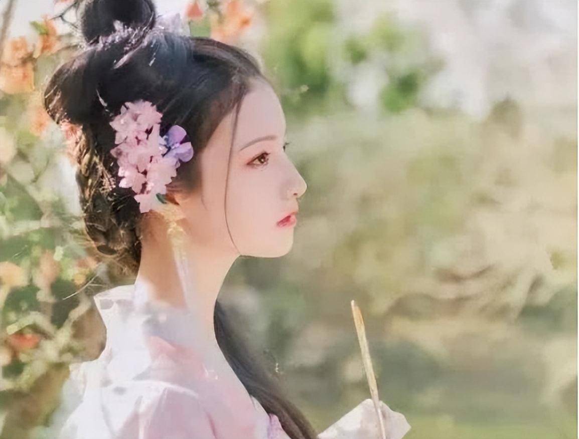 丞相非要娶我这个"母老虎"为妻,只为让我帮他管教他的家人!