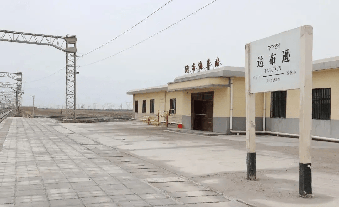 近日,记者先后走进格尔木达布逊站,格尔木火车站,格尔木南站,格尔木