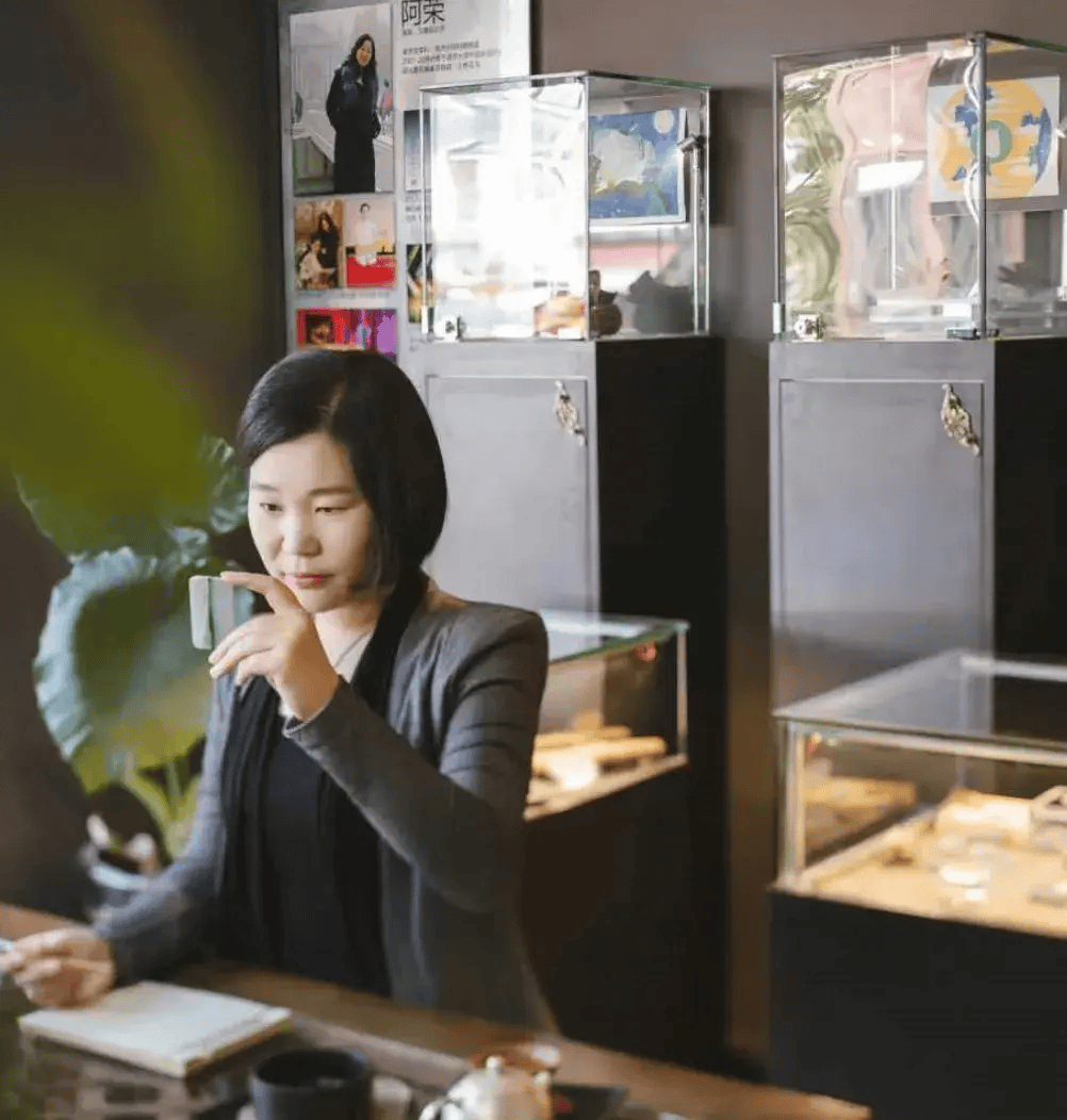 她在大理复刻故宫首饰,有人狂下50多单,"没人敢催单"