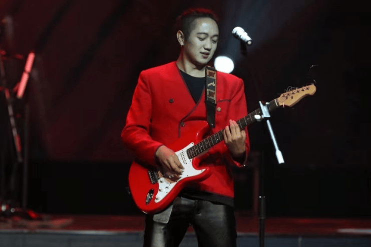 跨越时空的相聚 ‖ 极光乐队·致敬beyond 40周年巡回演唱会-和平与爱