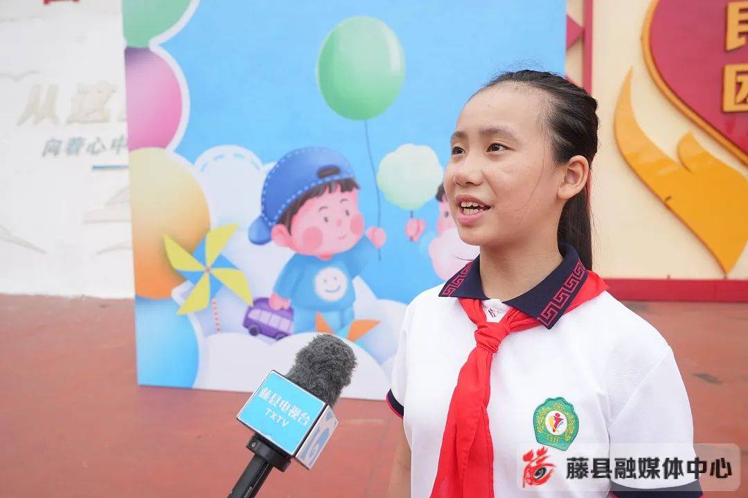 藤县两所小学举行庆"六一"文艺汇演活动