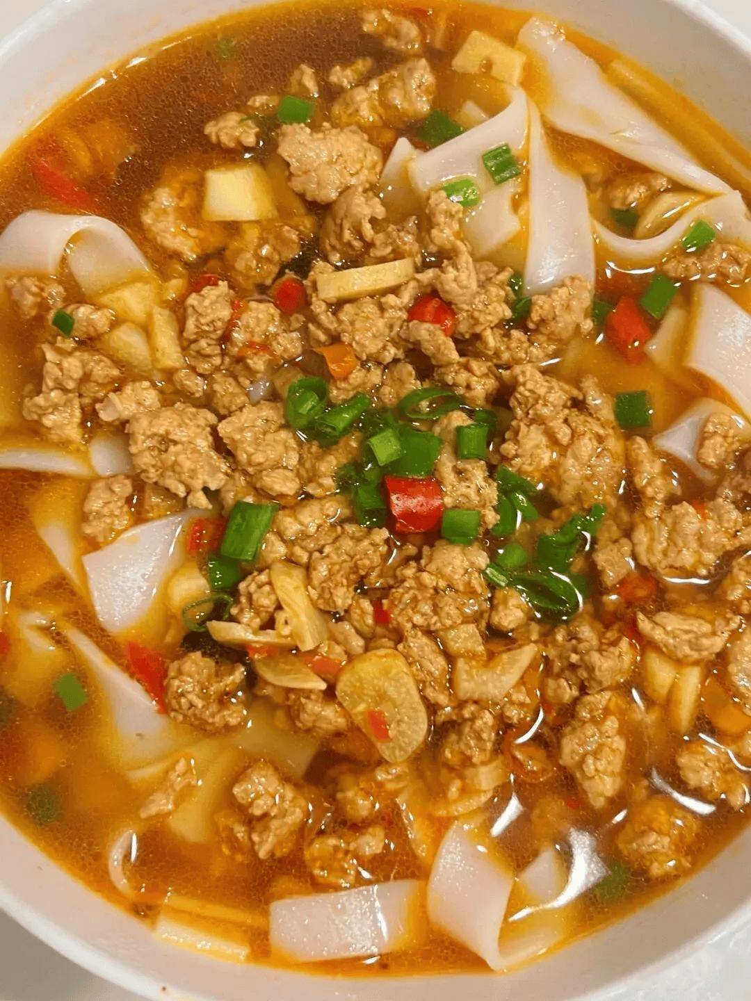 要说米粉好吃还得是这些地方的汤鲜味美一口上瘾