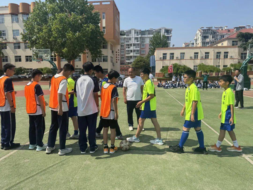 "第2032期】青岛31中"奔跑吧少年"阳光体育节 "校长杯"足球赛比赛纪实