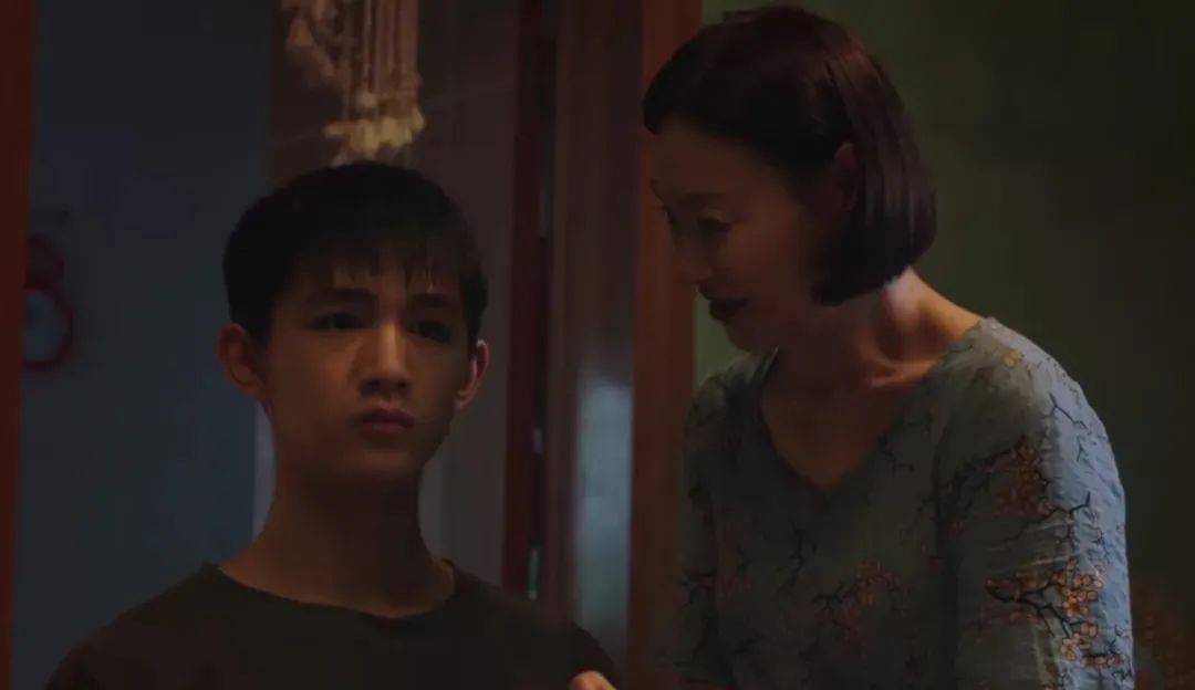 满大街喊"小孩哥""小孩姐",有点变味了