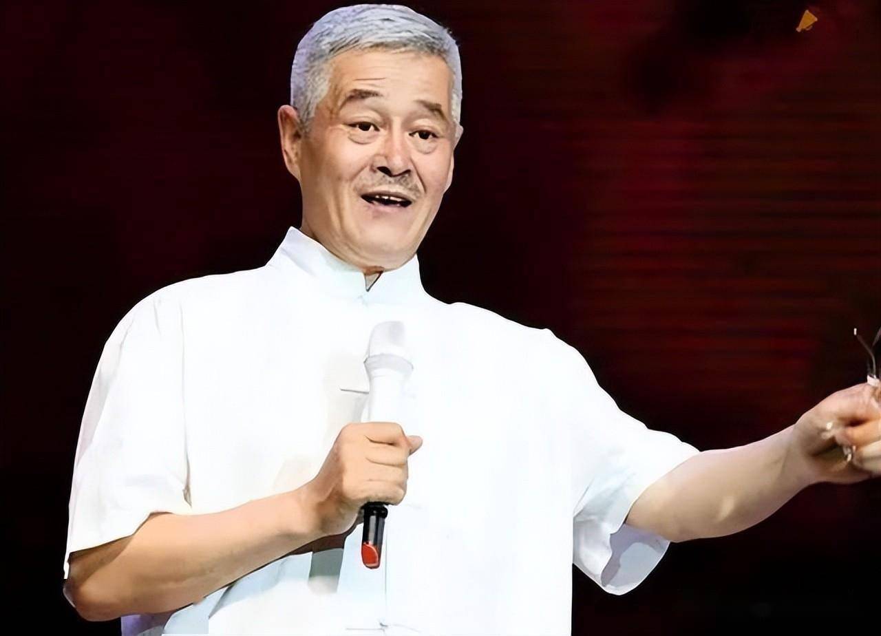 哈文"无脑规则"坑惨央视,12年前造就的错误,令赵本山一生难忘
