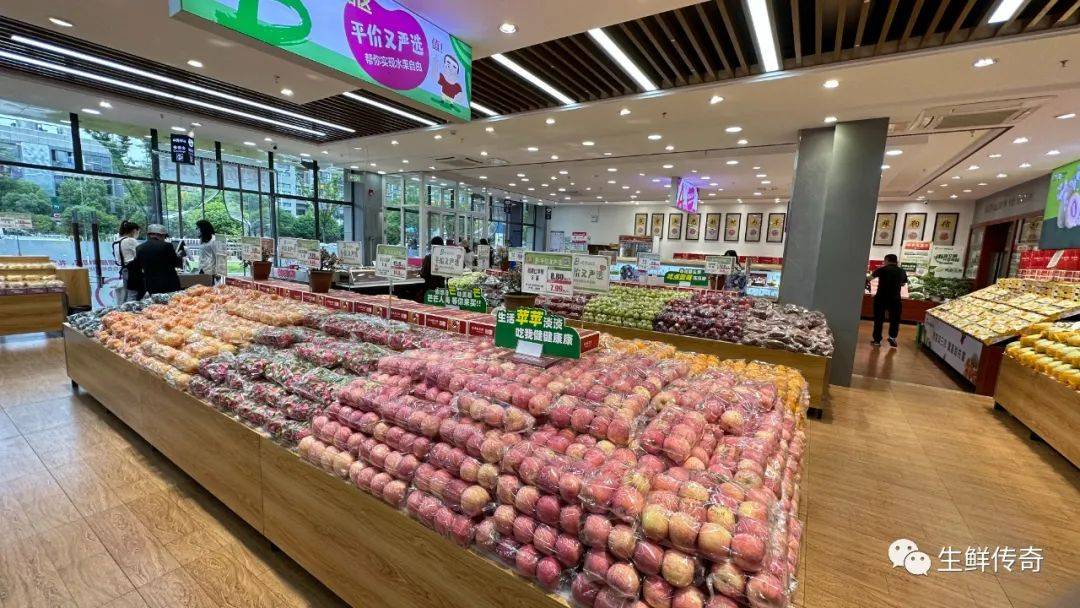 雨露空间:精品水果店的典范!阳光店