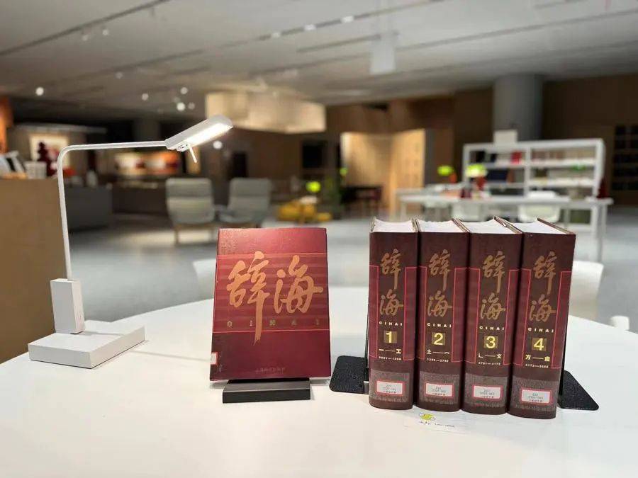 "系列是儿童文学作家郁雨君与上海译文出版社联合推出的全新系列作品