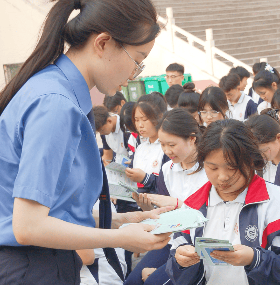 菏泽:检察官送法进校园 护航助成长