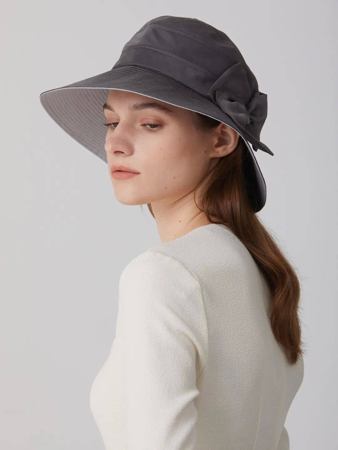 这四款时髦变美两不误_桑蚕丝_钟型_帽子