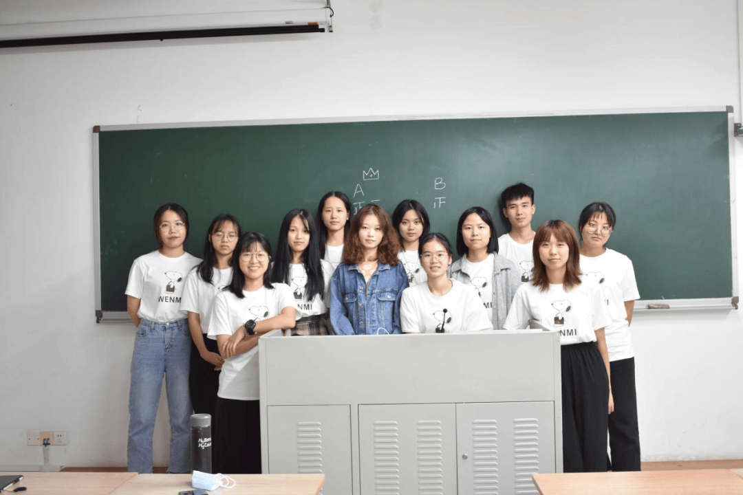 广外专业推荐官 | 汉语言专业:李丹容——辩证看待事物