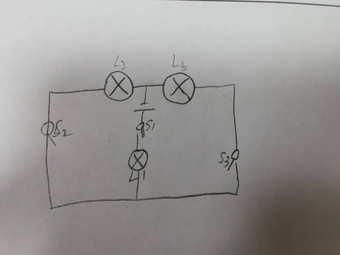 记东校区407班"家庭电路挑战赛"项目化活动_控制_开关_照明灯