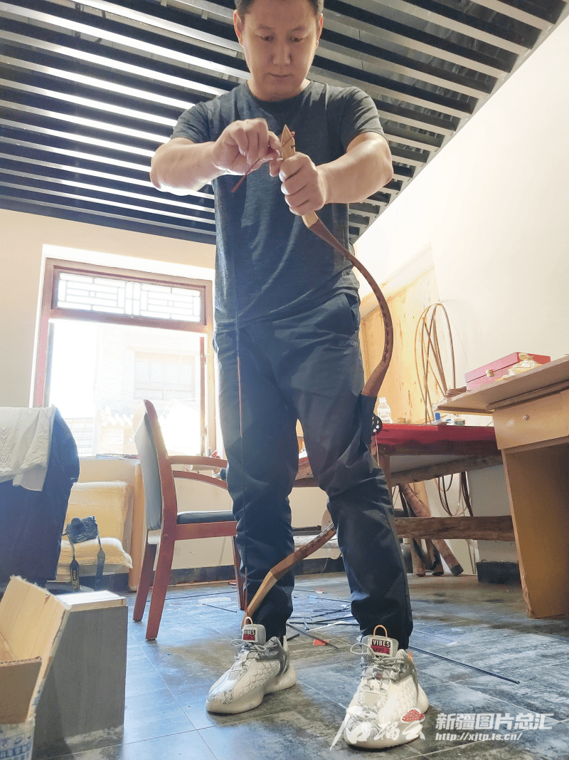传统弓箭制作的"青春之力"
