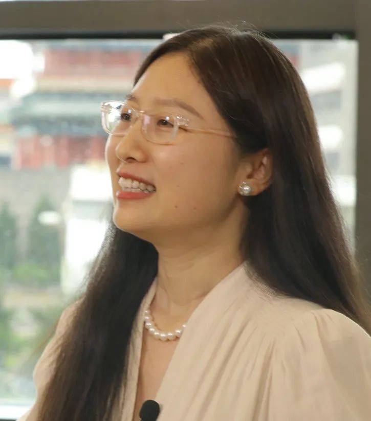 李迪【好书】《续窗边的小豆豆》:像花儿一样绽放,像小豆豆一样成长