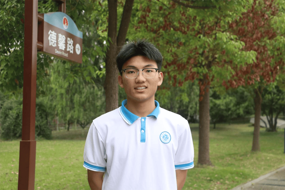 刘梓洋而同为宿豫实验高中学子的陆昭名,也日复一日