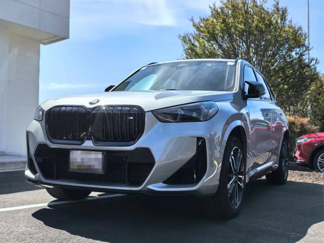 宝马客海外试驾全新宝马x1 m35i:"驾驶感受很惊喜,改变了我对横置平台
