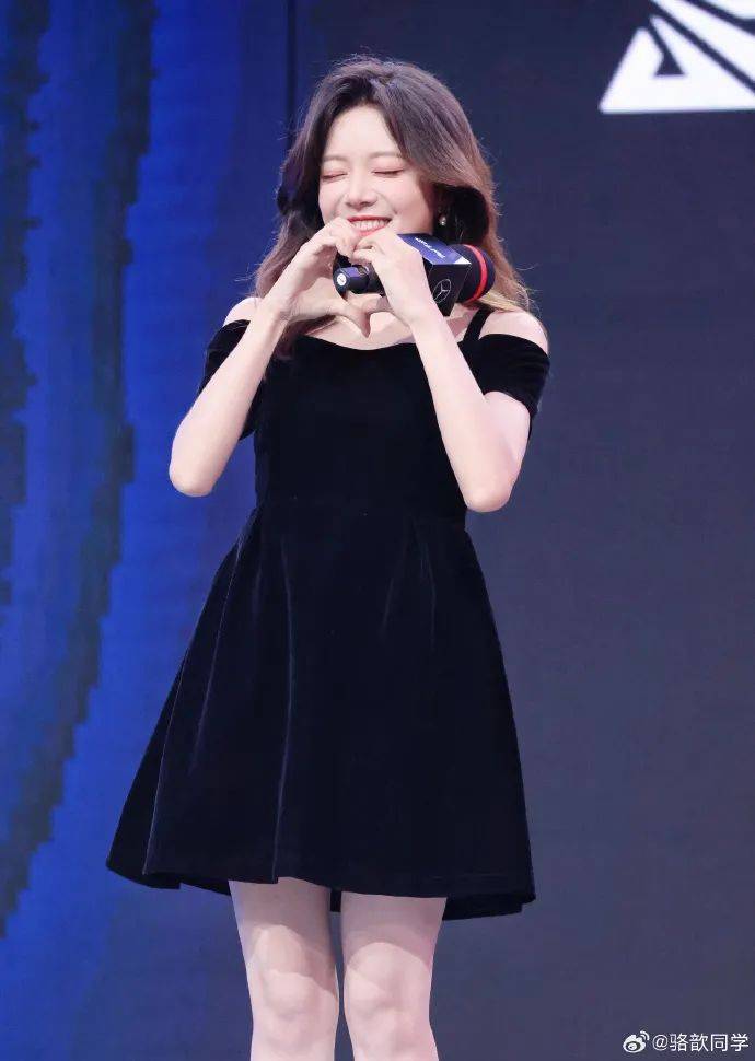 【lpl美女主持】骆歆:我们8号国风日见