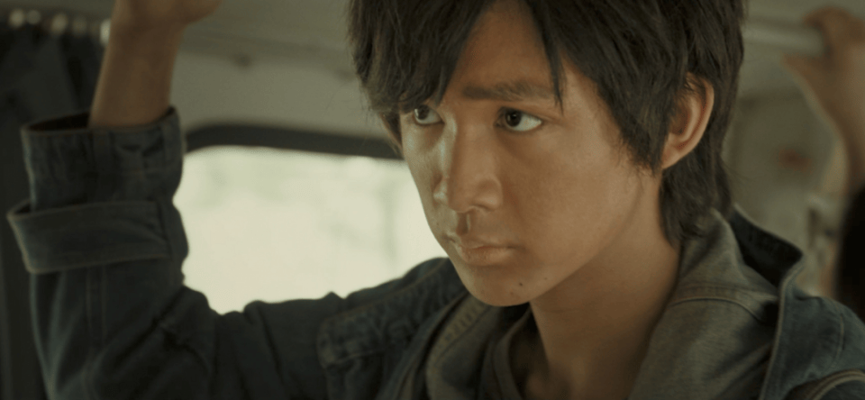 而抽丝剥茧的硬核推理之外,故事想要深挖的远不止谁是凶手,还有那深不