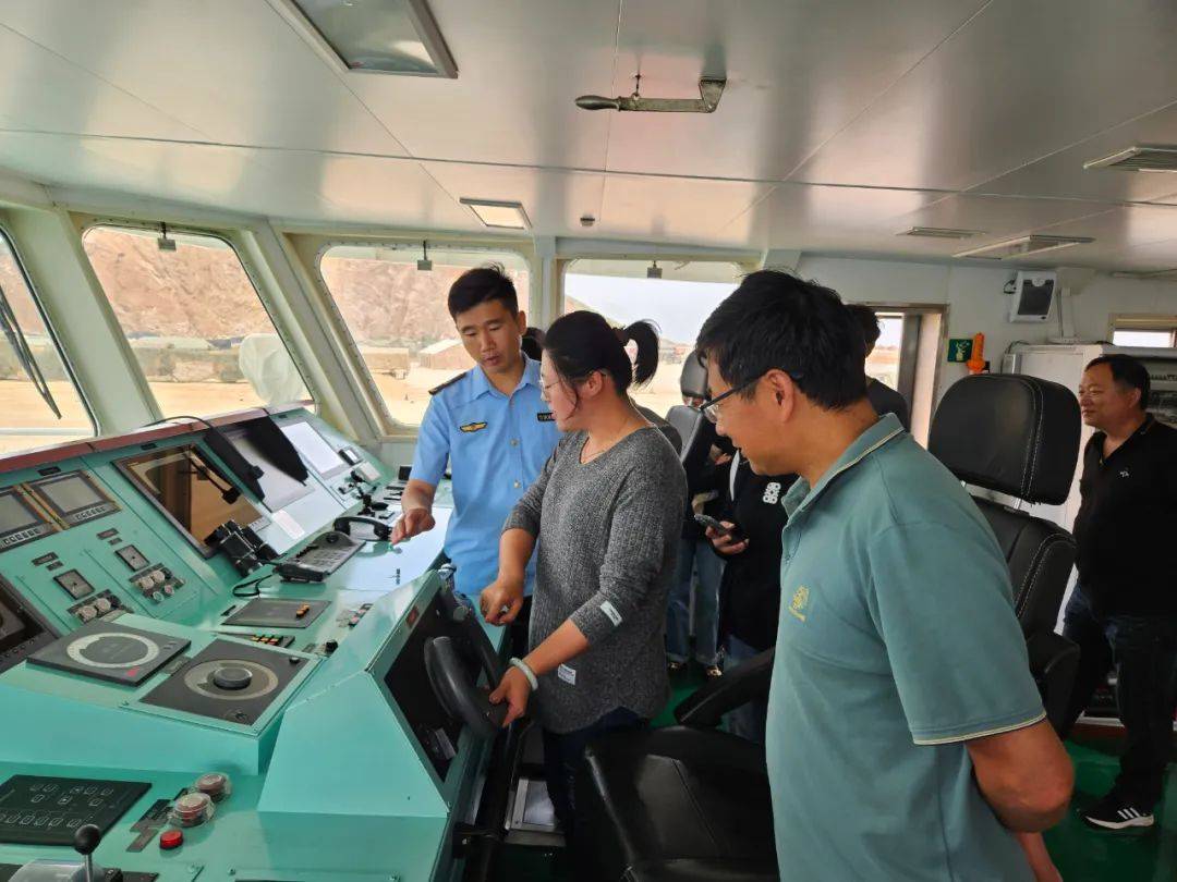 威海市海洋发展局政府开放日系列活动丨中国海监4067船举行政府开放