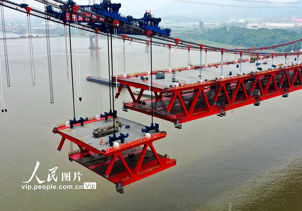 安徽:g3铜陵长江公铁大桥合龙冲刺
